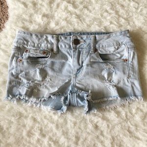 DENIM SHORTS